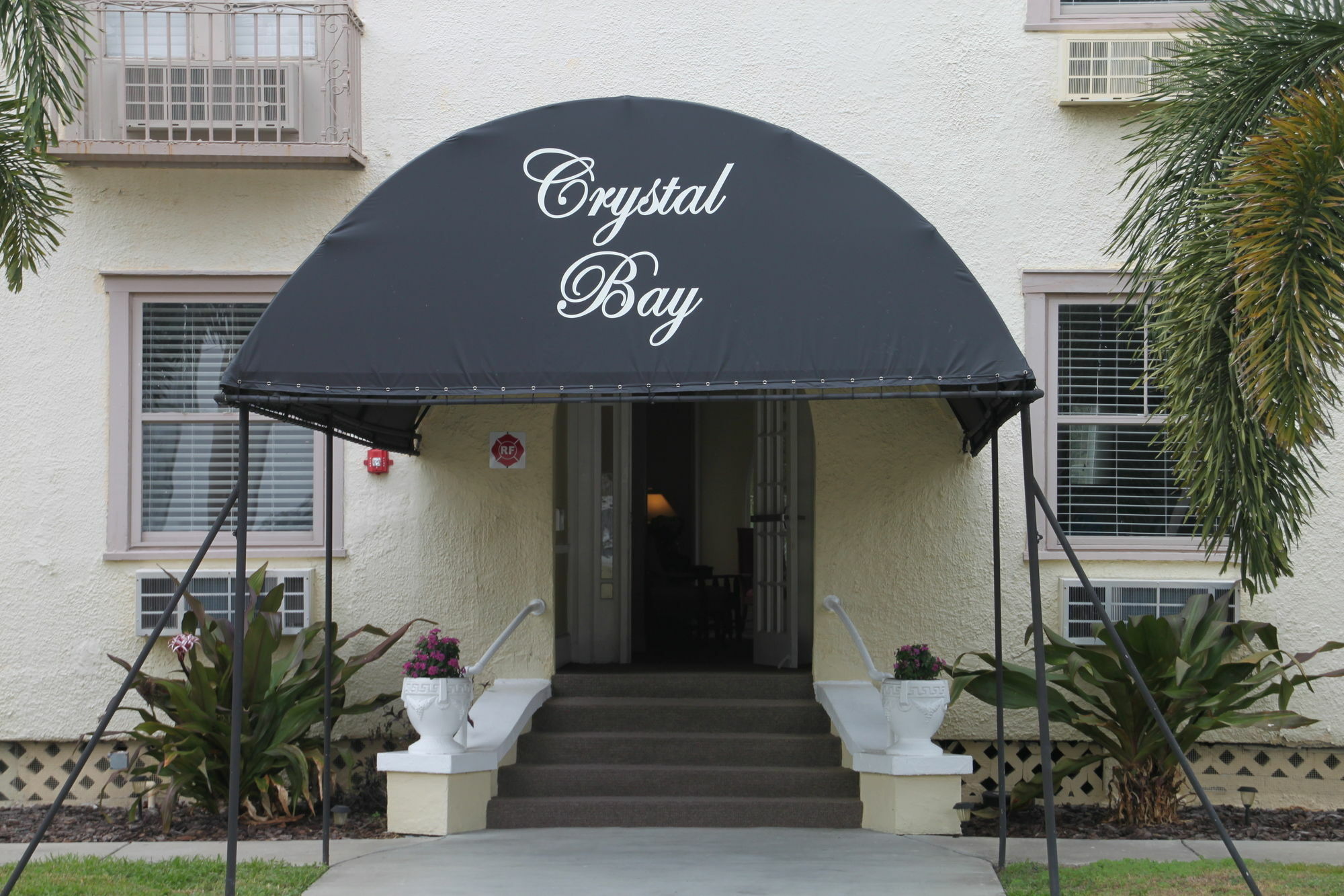 Crystal Bay Historic Hotel เซนต์ปีเตอร์สเบิร์ก ภายนอก รูปภาพ